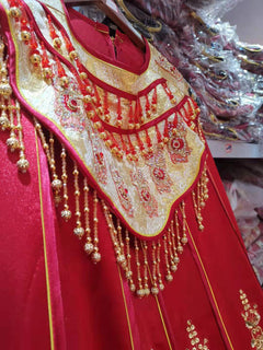 New Style Chinese Bride Wedding Cloak with Train