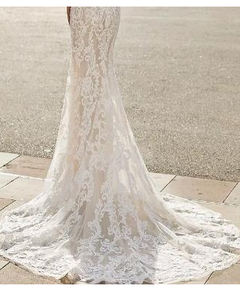 Elegant Tulle Boat Neck High Side Slit Bridal Gown